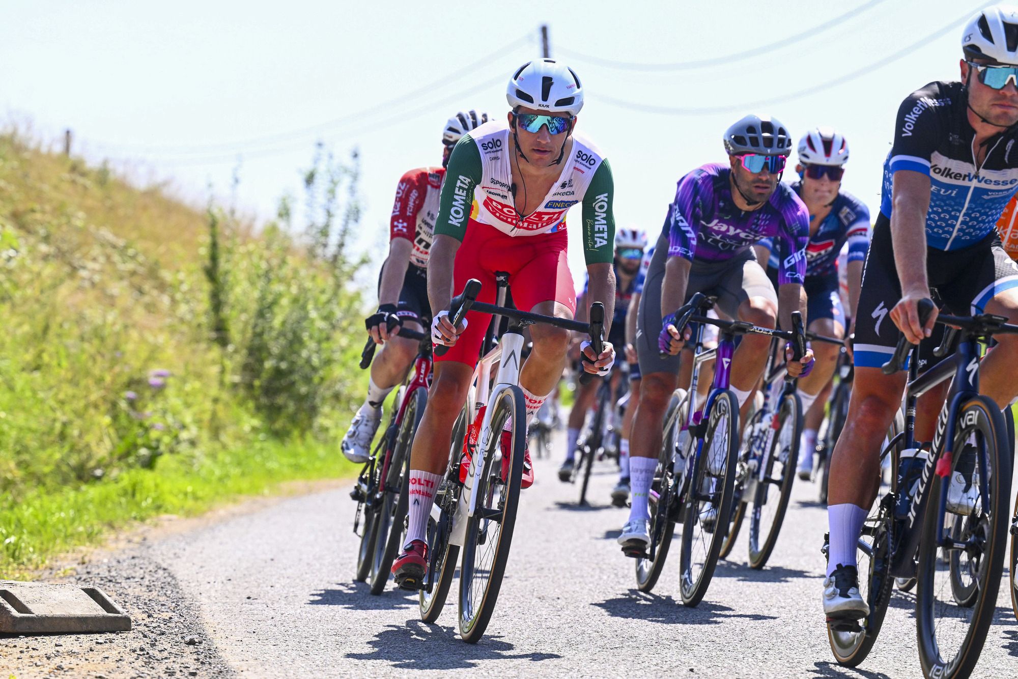 Professional cycling race